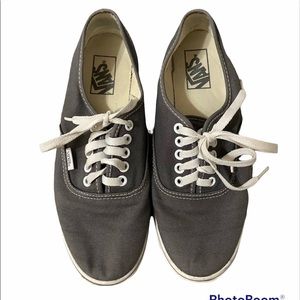 Vans canvas shoes Men size 7.5